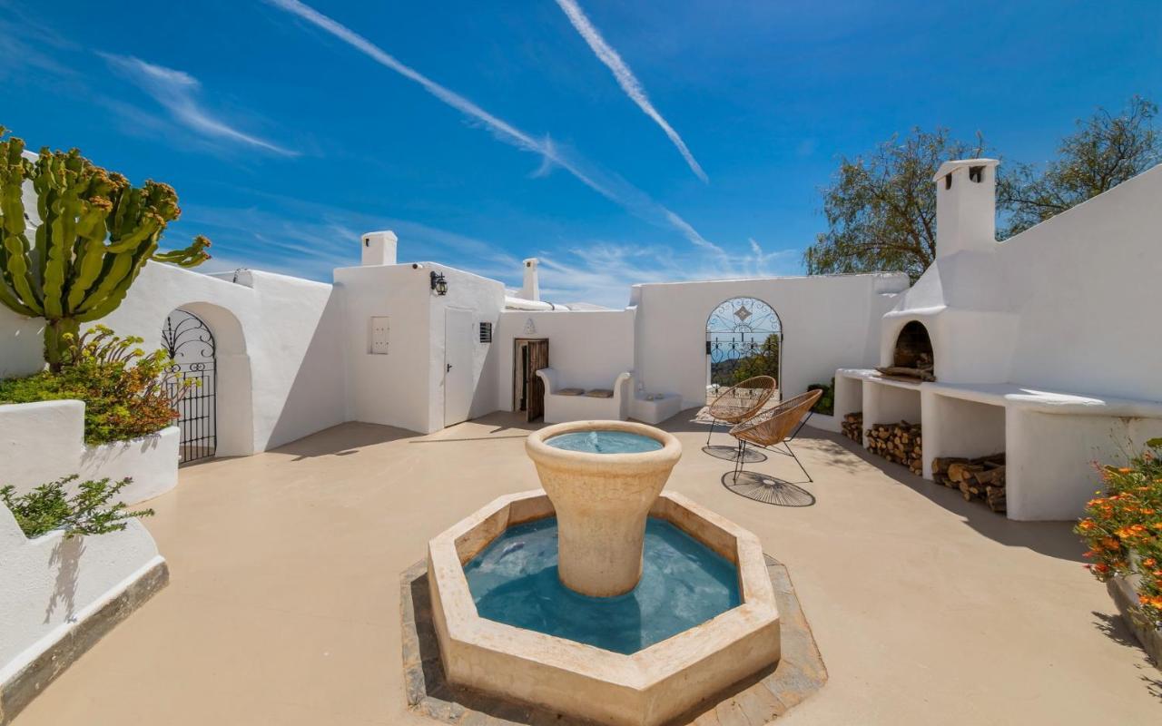 Cortijo El Albaricoque De La Sierra - Finca De 75 Hectareas ! Níjar Eksteriør billede